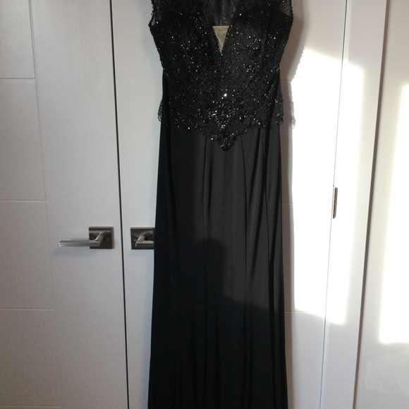 Formal occasion long gown, black, Christina Wu Elegance size 10 - Picture 1 of 6